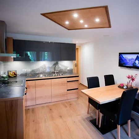 Apartment Modern In